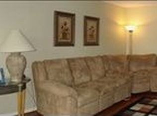 6304 Charles St, Omaha, NE 68132