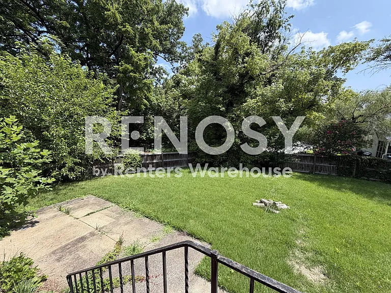 601 Warwick Rd — Photo 17