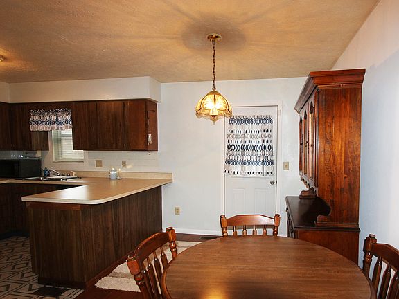 5th image of 6816 Centennial Dr