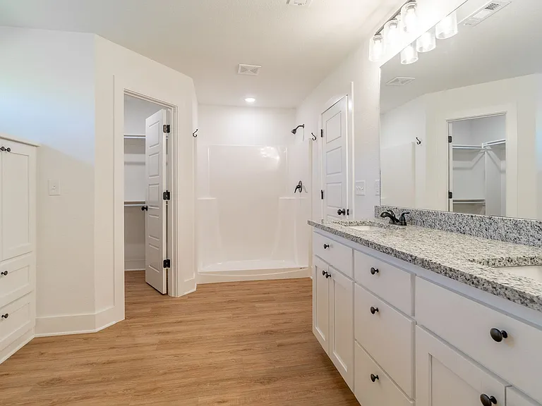 952 Petit Jean St — Photo 14