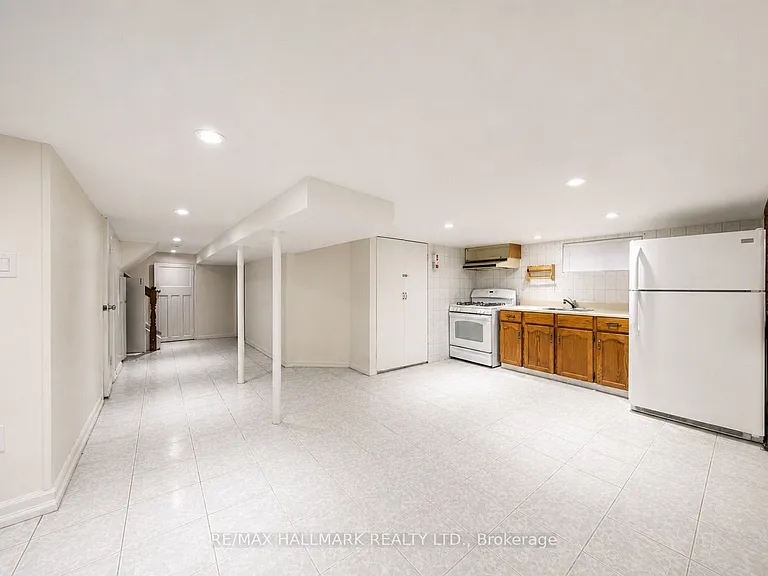 401 Ridelle Ave — Photo 12