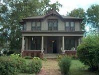 2nd image of 609 E Broadway St