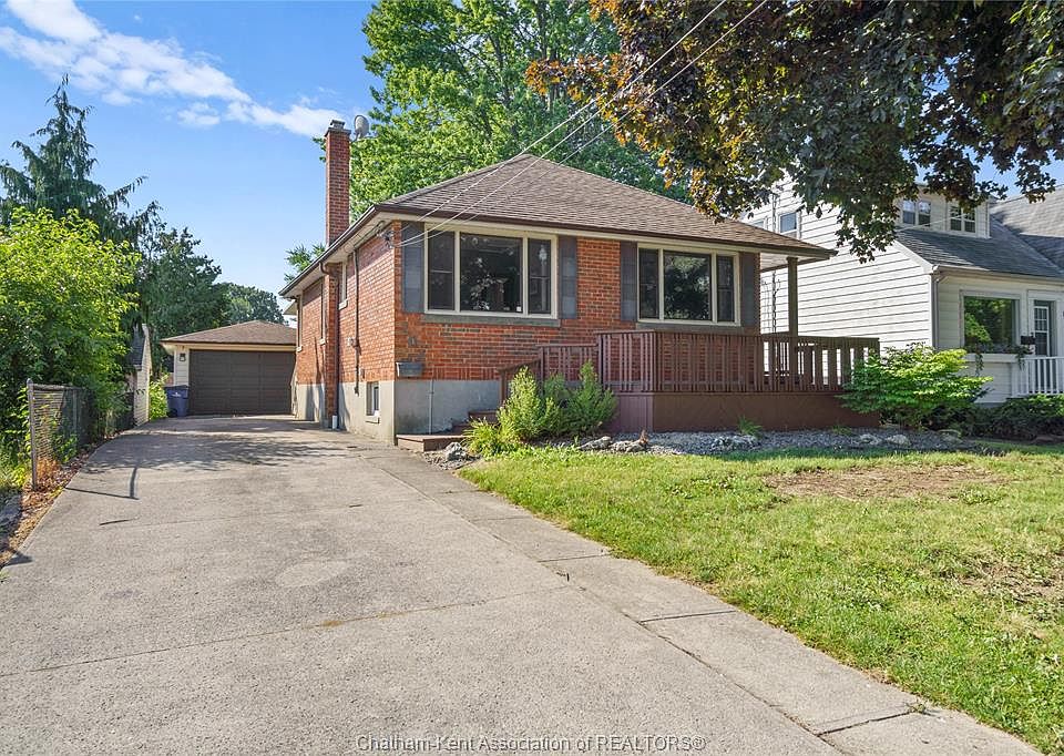 1st image of 204 McNaughton Ave E