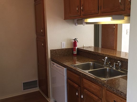 5th image of 3674 Georgetown Dr