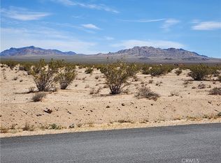 4 Northside Rd, Lucerne Valley, CA 92356