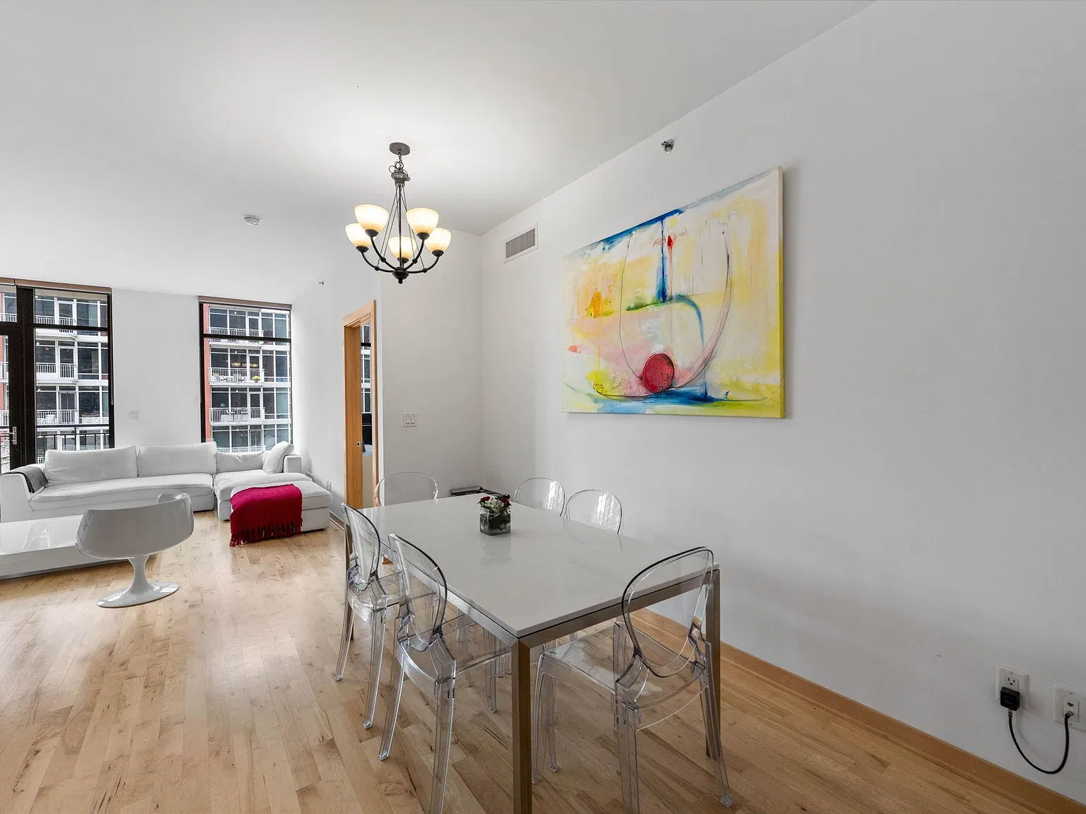 2 bed, 2.0 bath, 1468 sqft, $2,995 — Photo 2