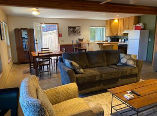 (Undisclosed Address), Hood River, OR 97031