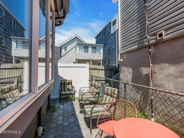 62 Sherman Ave #A1 — Photo 14