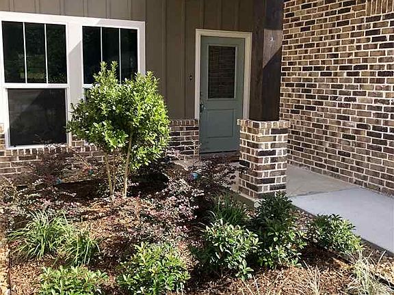 2nd image of 2240 Central Dr