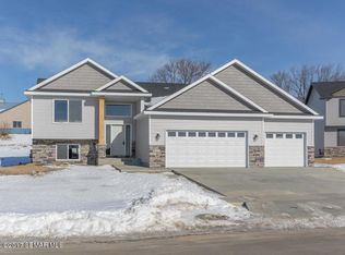 1875 Esther Ln SW, Rochester, MN 55902