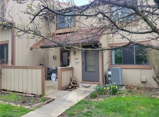 11438 Harbour Light Dr, North Royalton, OH 44133