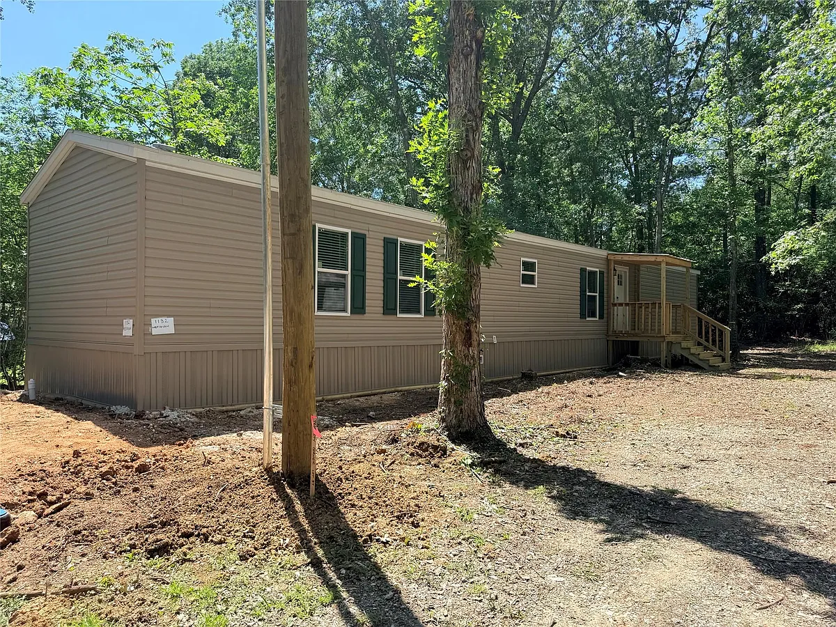 Building Photo - 1032 Meridian