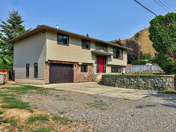 3rd image of 265 McKay Pl