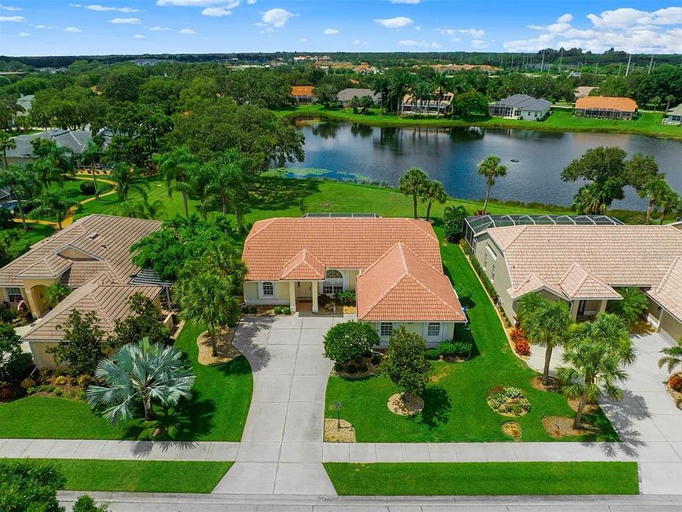 1st image of 406 Oak Heritage Dr