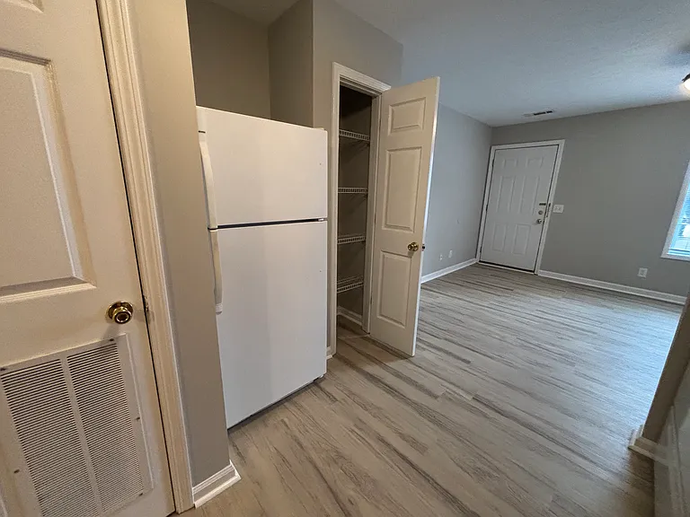 1230 N Willow Ave #C1 — Photo 3