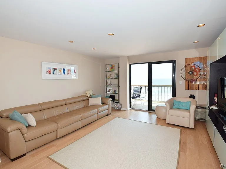 360 Shore Rd #5E — Photo 5