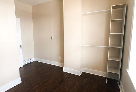 3rd image of 5138 Ludlow St #1
