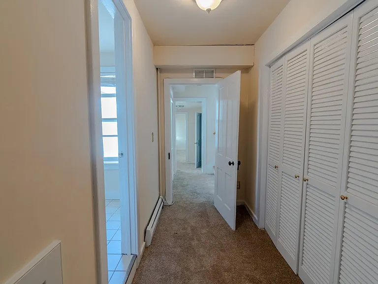 833 S Bond St — Photo 18