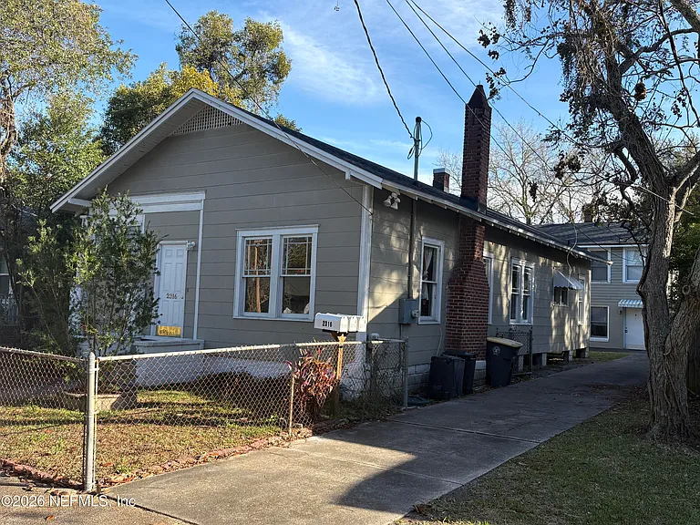 2316 Gilmore St — Photo 16