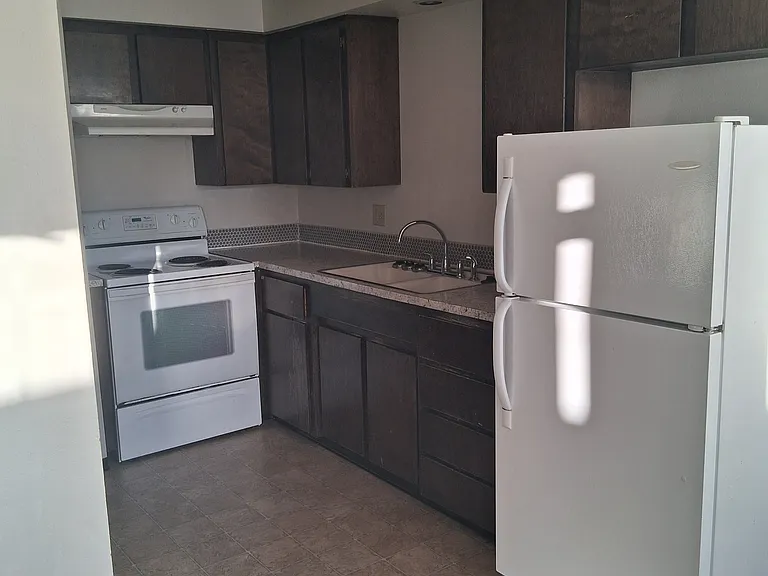 1214 McKinley Ave #3 — Photo 6