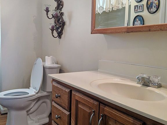 5th image of 112 Claudes Hill Dr