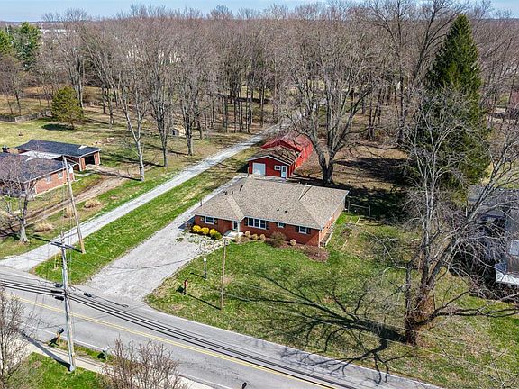 3rd image of 8340 Maineville Rd