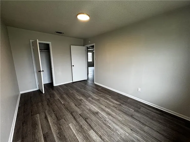 507 W Avenue A — Photo 17
