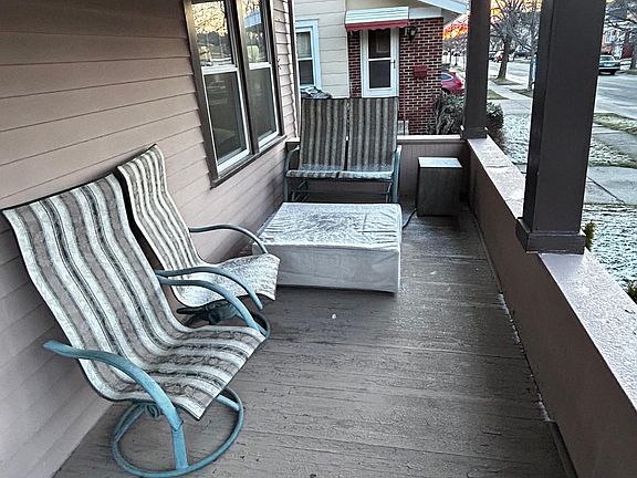 2nd image of 40 Tremont Ave