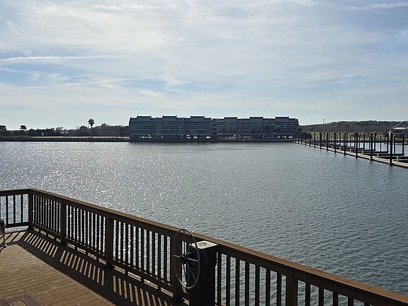 5th image of 812 Southwind