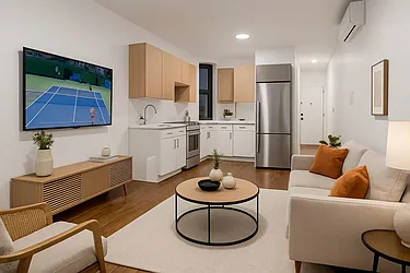 647 Willoughby Avenue, #6