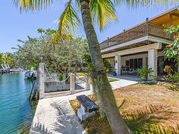 2nd image of 24 Tamarind Dr
