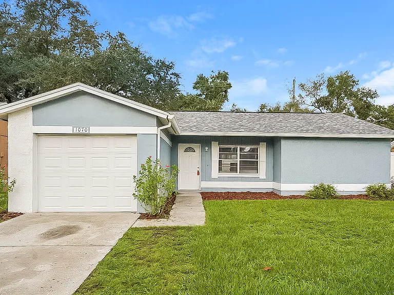 1070 Bridlewood Way — Photo 1