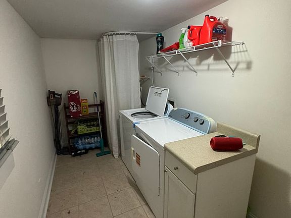 5th image of 1423 E Broad St