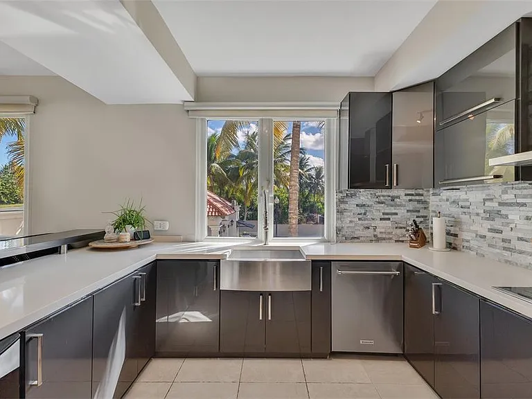 6690 Calle Turquoise #324 — Photo 8