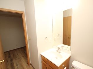 1427 Alberta Dr, Saint Charles, MO 63303