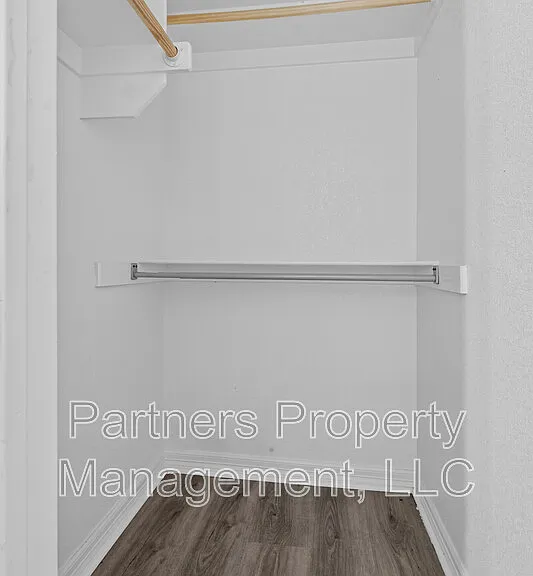 1174 W Hendrix St — Photo 16