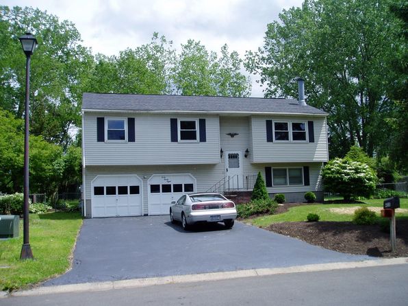 4038 Marlton Cir, Liverpool, NY 13090