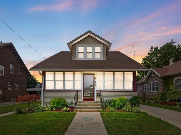 4524 17th AVENUE, Kenosha, WI 53140