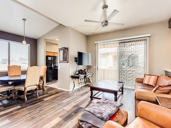 0003-Broadway - 207 - 1445 (3)