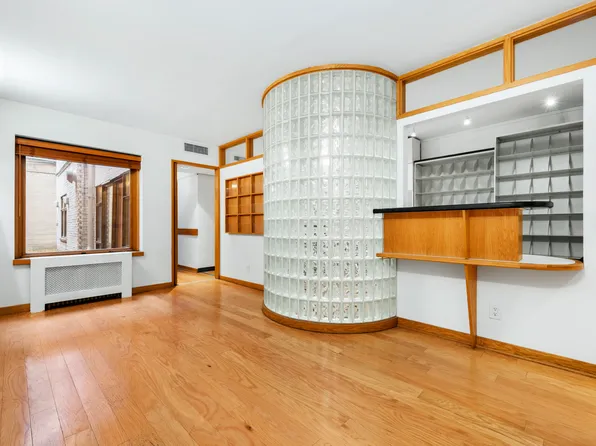 53 East 67th Street image 2 of 11