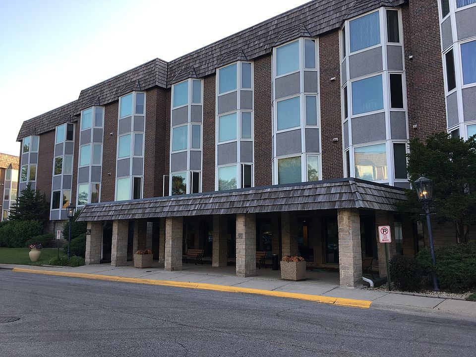 1st image of 300 Thames Pkwy APT 3D