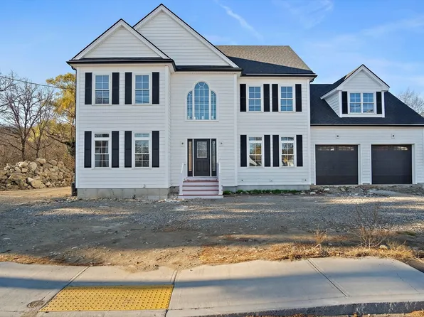 183 Lexington St, Woburn, MA 01801