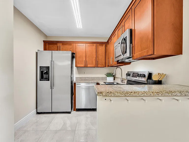 470 NW 20th St #3020 — Photo 8