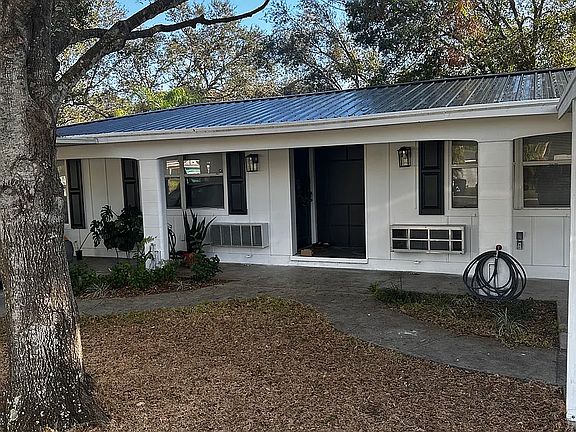 2nd image of 647 Dexter Dr