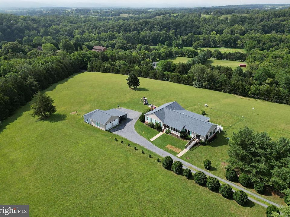 1st image of 217 Silver Bell Ln