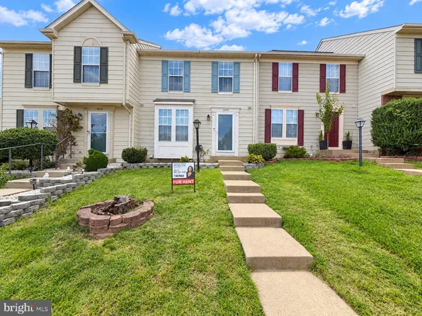16948 Monmouth Ct, Dumfries, VA 22026