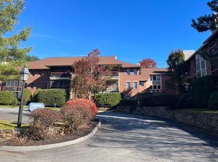 770 Salisbury St APT 514, Worcester, MA 01609