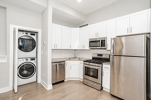 807 N Wabash Ave #3W Photo 1