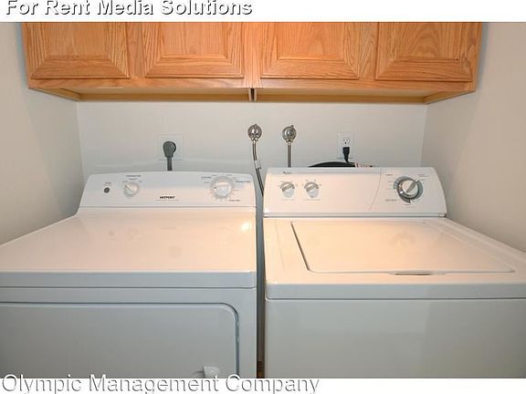 4th image of 2215 S 74th St APT 22