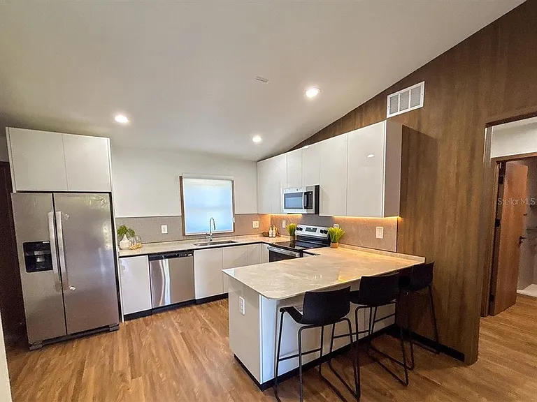 344 Vireo Ave — Photo 3